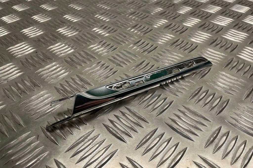 фото №7, Молдинг заднего правого крыла bmw 4 coupe f32, f82 8056060 3.0l