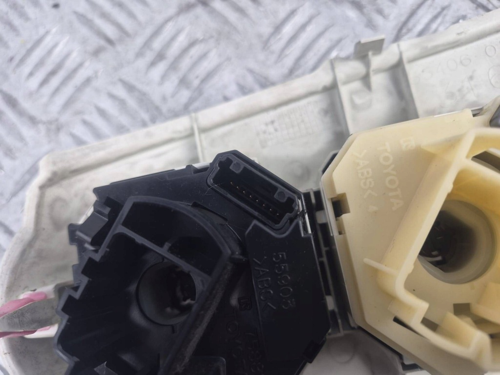 фото №10, Панель кондиционера toyota yaris 554060d190