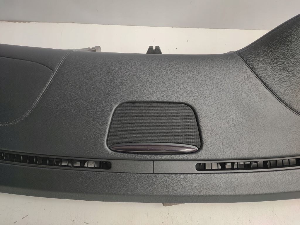 Панель приладів панель  подушка безпеки подушка ремені натягувачі mercedes cls w219 Оригінал