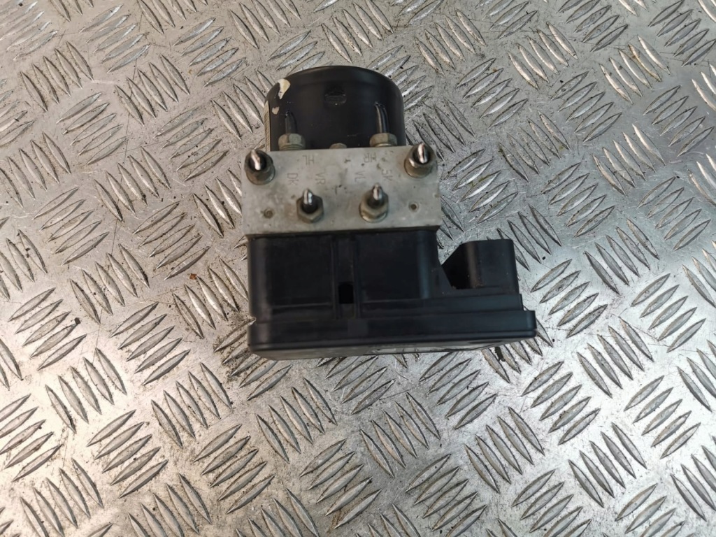 Купити Opel zafira b 1.8b 140 km насос abs 13235025