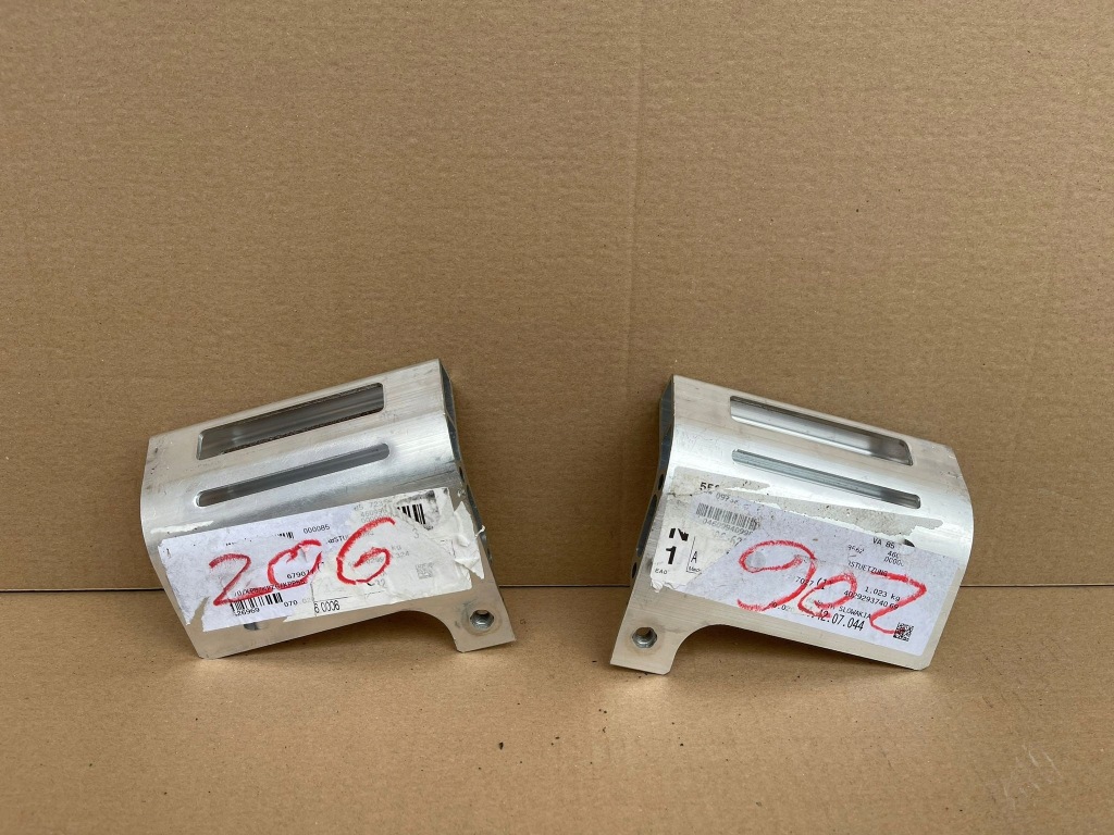 фото №1, Mercedes w206 кронштейн поперечина балка перед правый левый