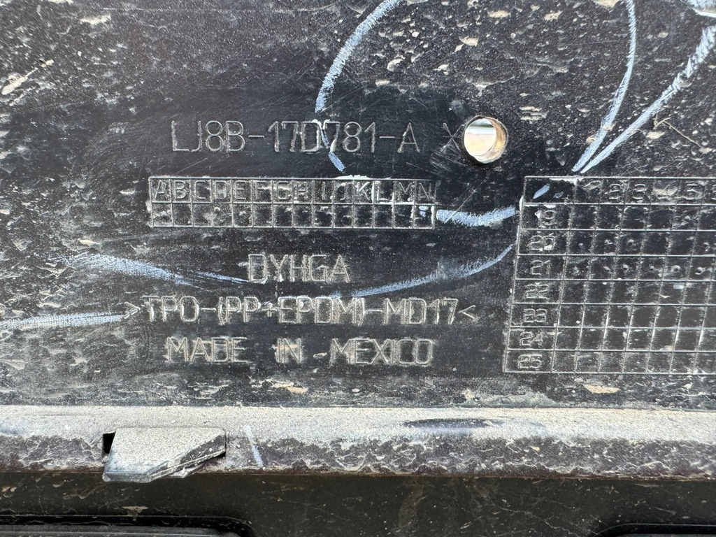 фото №9, Ford mustang mach-e 20- бампер задня задній