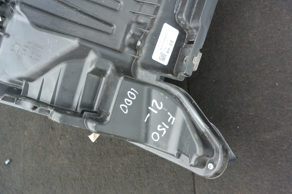 фото №7, Лампа фара права led ford f150 21- r