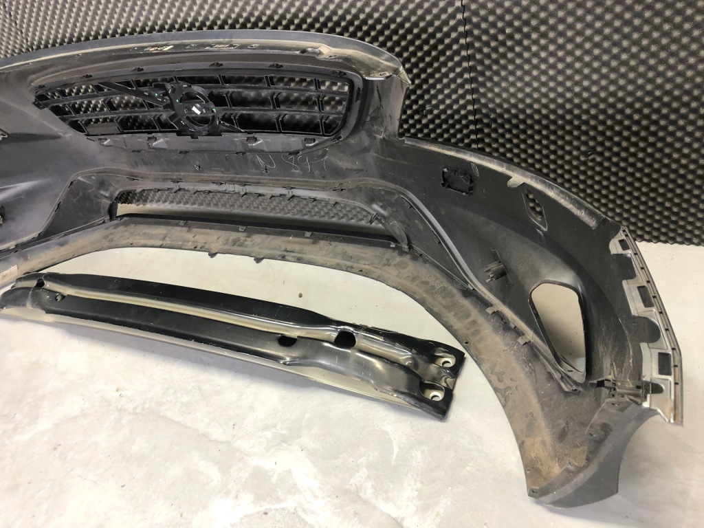 Volvo v40 r design бампер решётка радиатора + балка 2012 - 16 Недорого