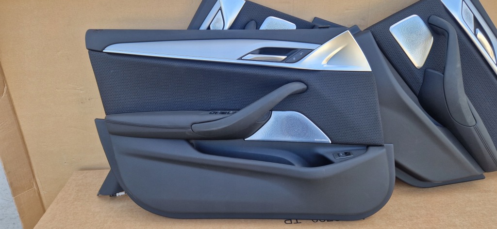 Обшивки bmw g30 g31 bowers&wilkins jak nowe оригинал Киев