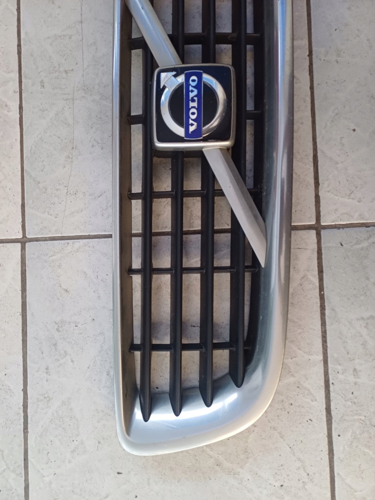 фото №3, Решётка радиатора volvo s40 v50 2007-2012 lift r-design