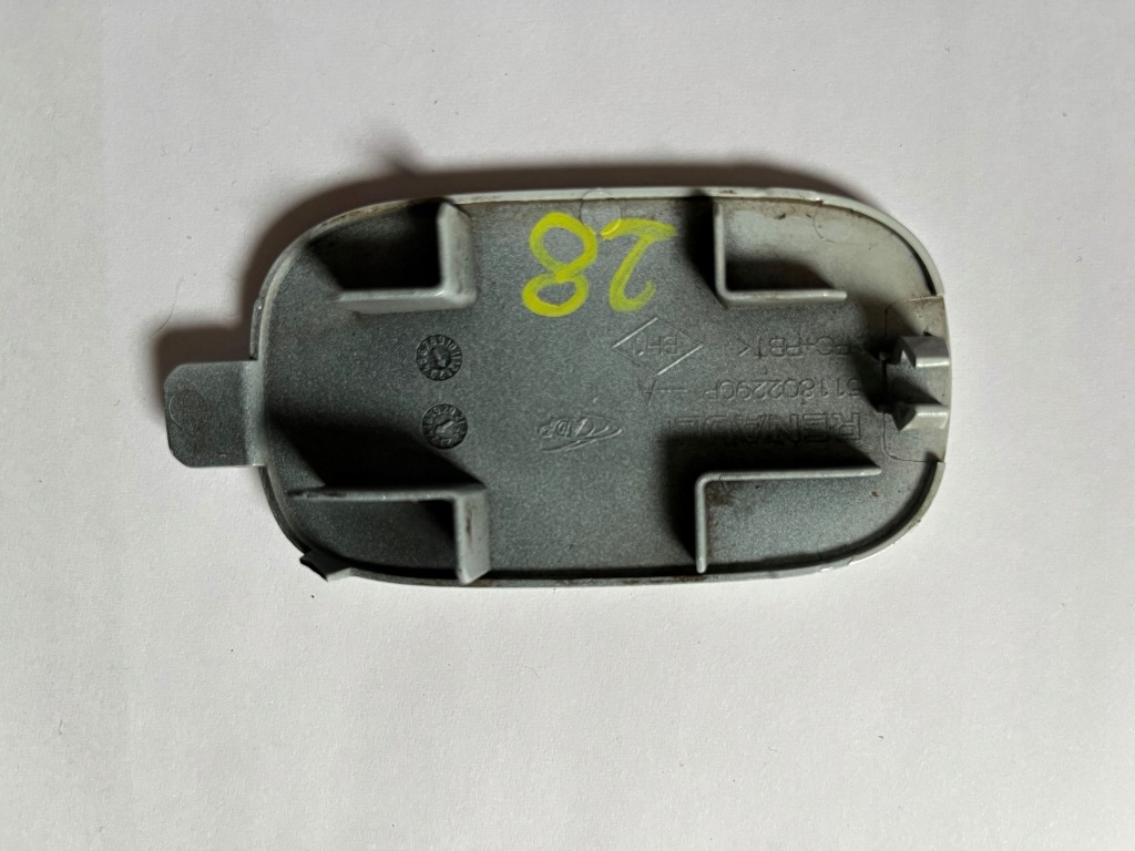 фото №2, Заглушка фаркоп бампера перед renault twingo iii lift