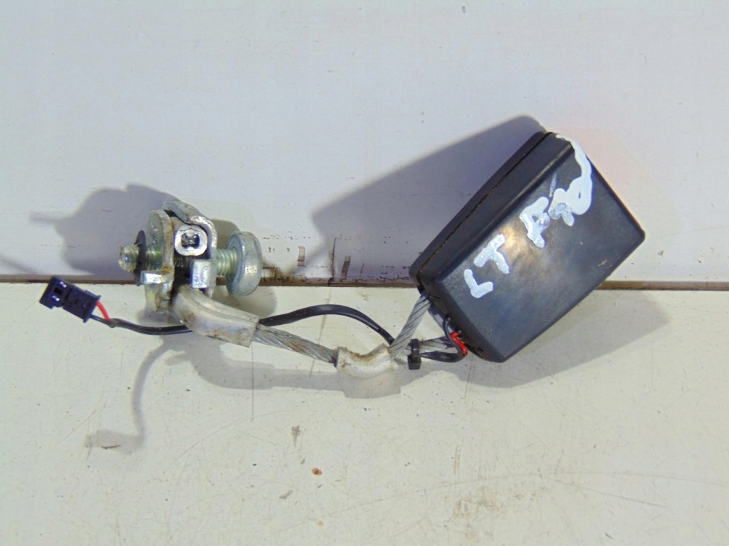 Купити Кліпса поперечина безпеки лівий задній f10 7243273