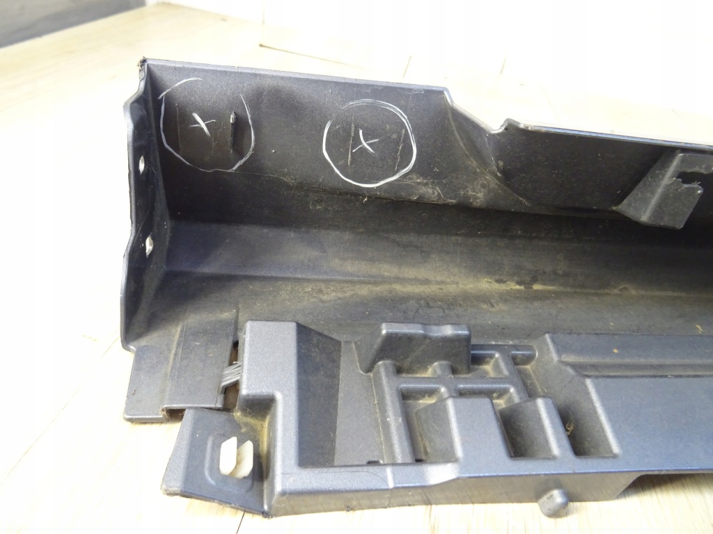 фото №9, Corolla e21 молдинг порог правая 75850-02230 llu