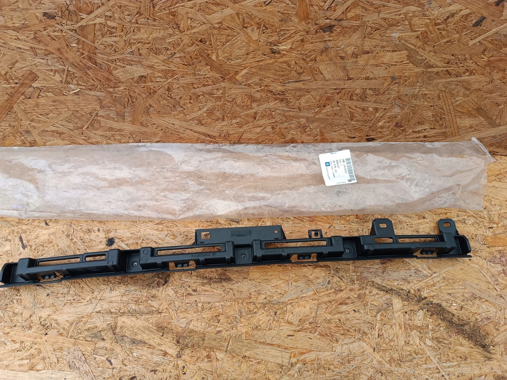 фото №8, 13426392 направляющая кронштейн бампера задняя opel astra v k 13426391