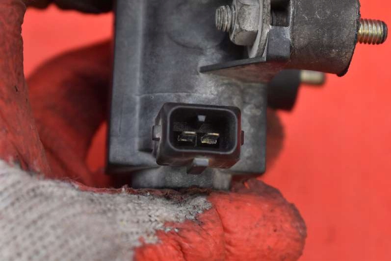 фото №8, Клапан вакуумa 2247906 bmw e46 2.0 d 136 km 97-03