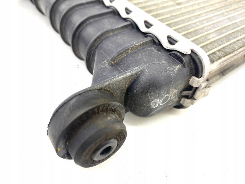 Радиатор воды перед tesla s европа  оригинал  - герметичная с Разборки