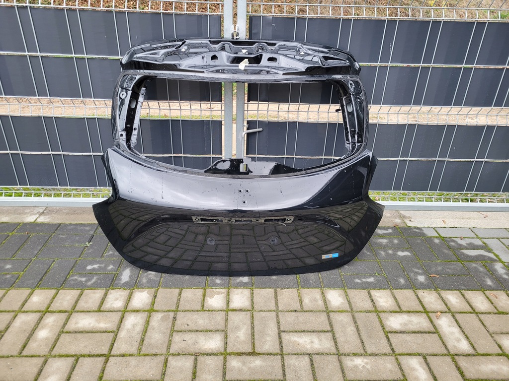 фото №1, Renault zoe - кришка багажника задня