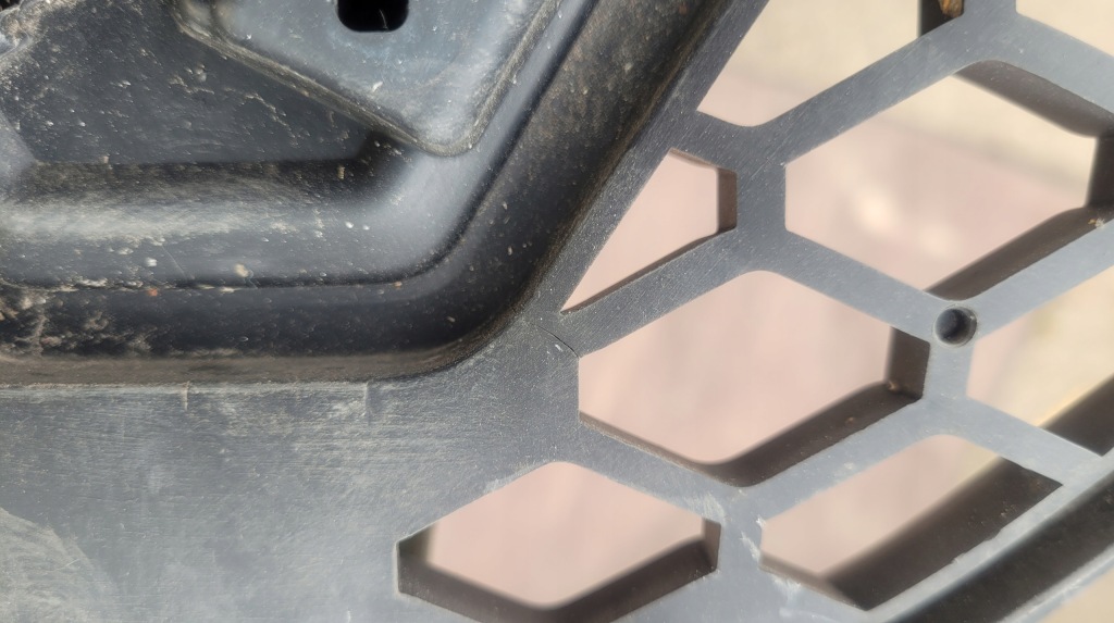 фото №11, Renault twingo iii 3 2014- решітка радіатора решітка радіатора // 1402