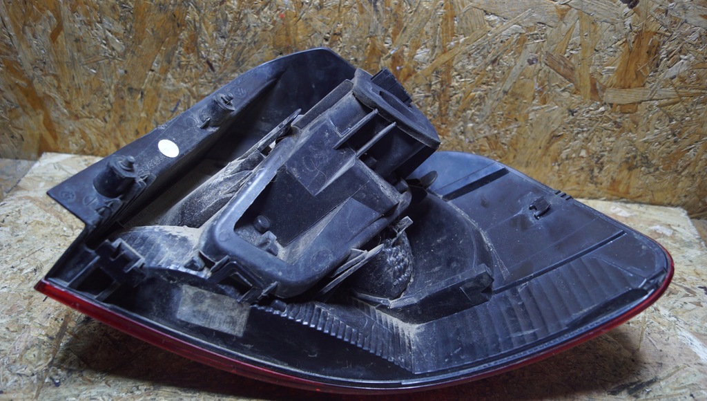 фото №9, Лампа лівий задня vw golf vi hb