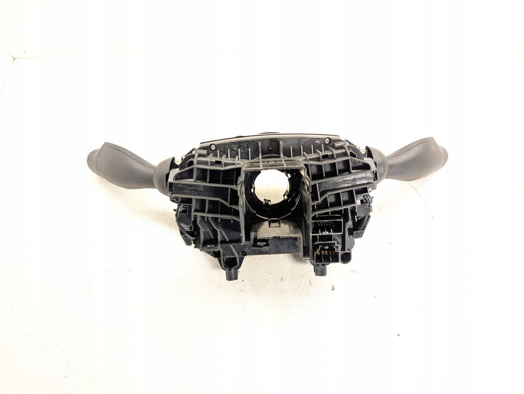 фото №8, Volvo v60 2020 панелі керування, перемикачі