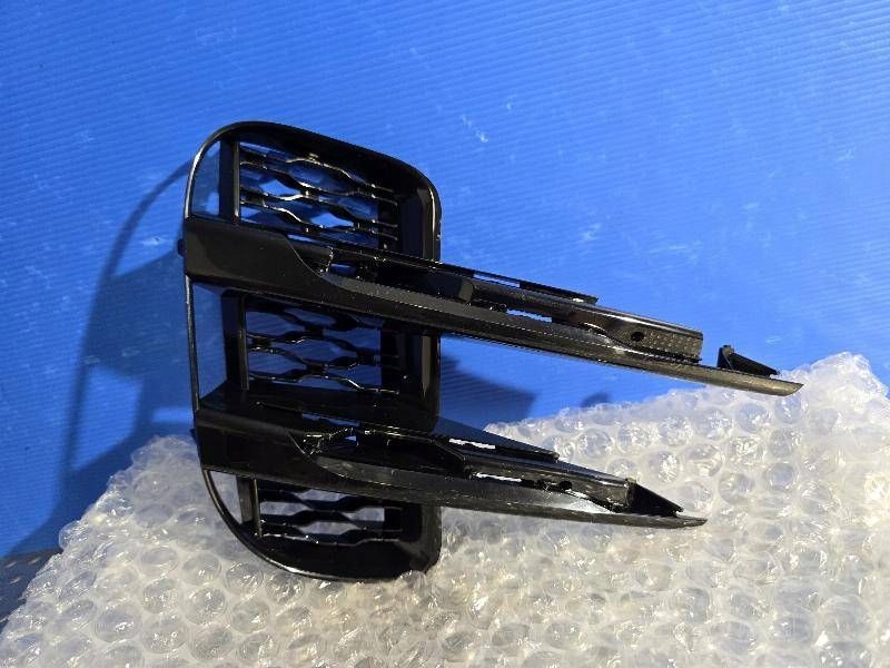 фото №1, Land rover range rover evoque l551 19- k8d2-8b289-ab решітка бампера права