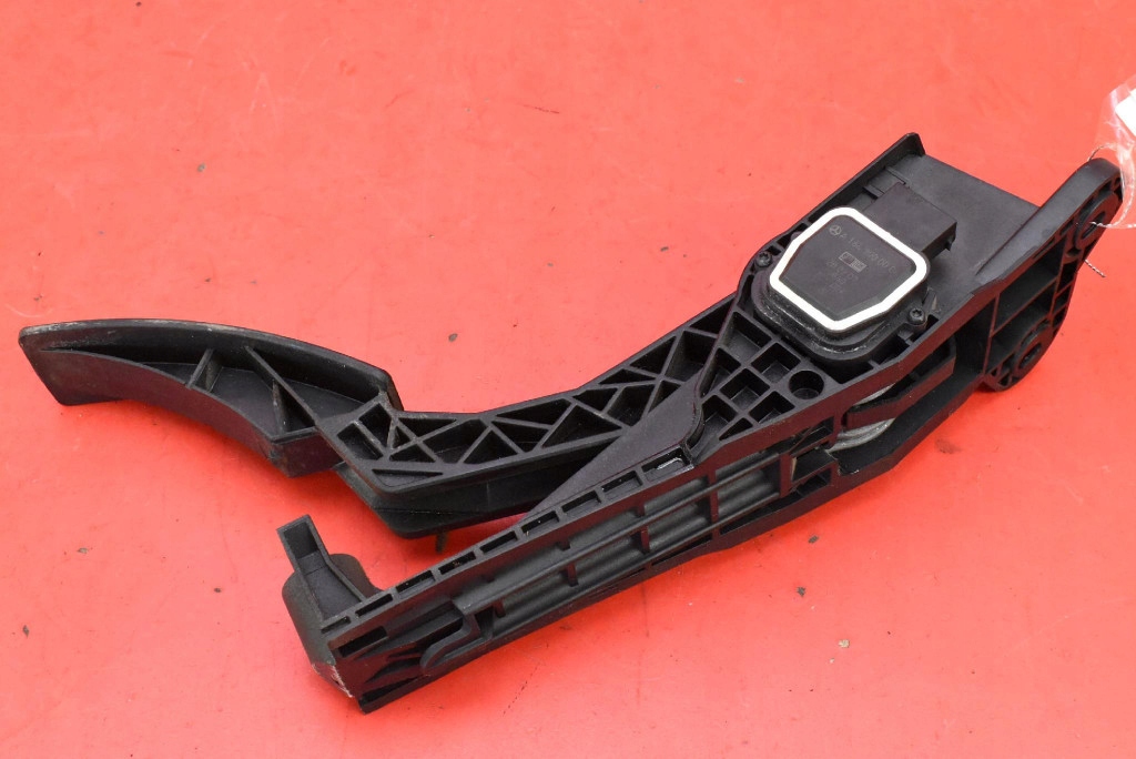 Потенциометр педаль газа eu a1643000004 mercedes gl x164 3.0 cdi 224km 06-09 в Украине