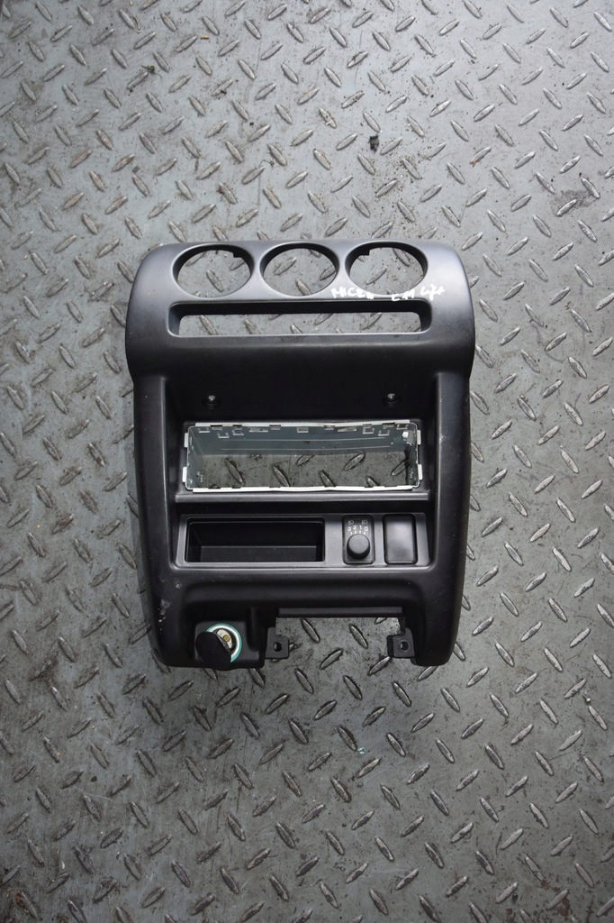 фото №1, Рамка обдув радио nissan micra k11 lift