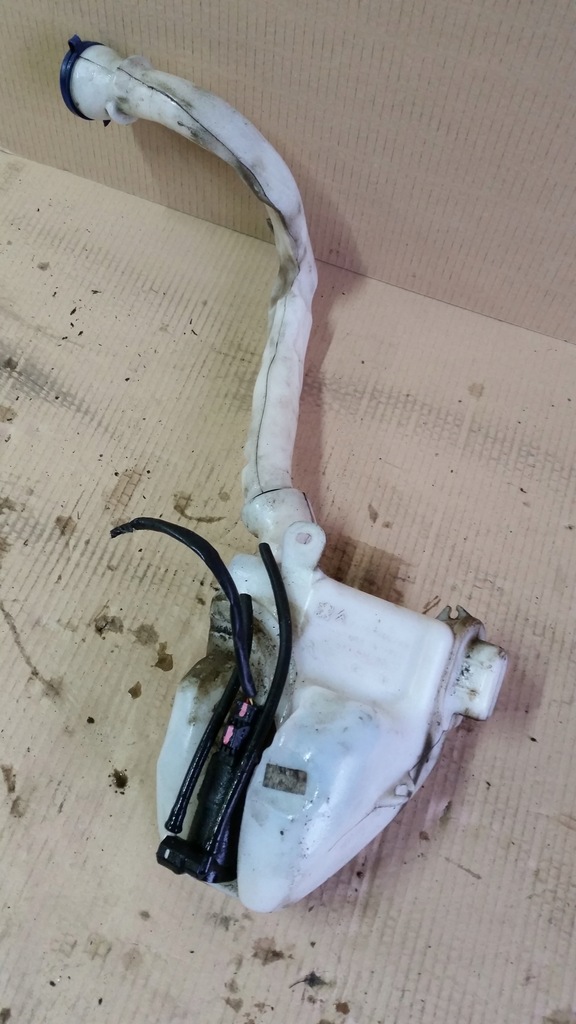 фото №5, Peugeot 2008 i 208 i бачок бак омывателя помпа