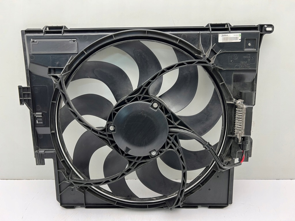 Радіатор води кондиціонер вентилятор ремінь bmw f20 2.0d Ціна