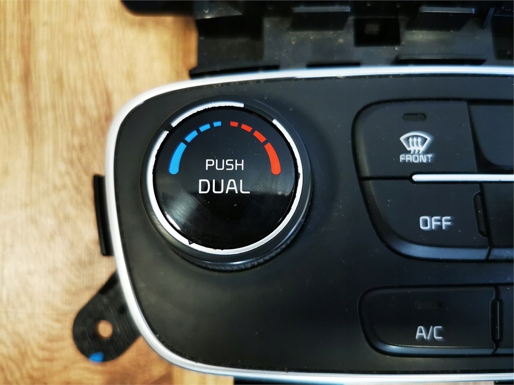 фото №6, Kia sorento ii lift 12-15 панель кондиционера