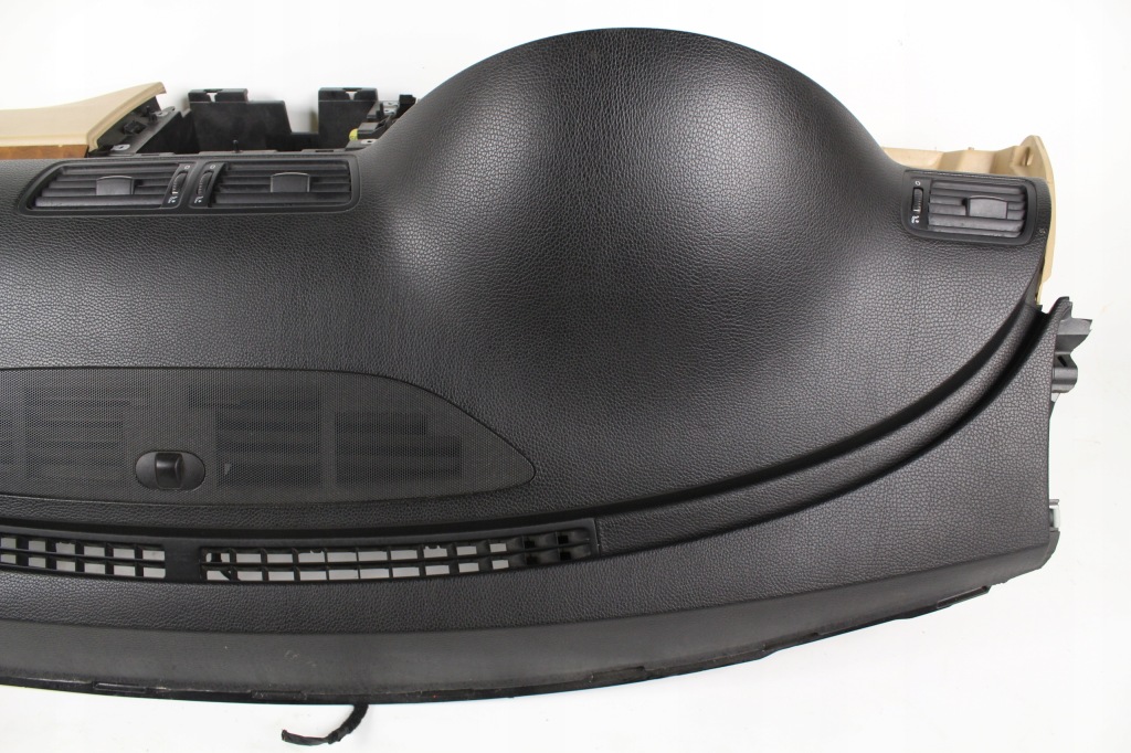 фото №11, Приборная панель приборная консоль подушка пассажира passat b6 05-10 светлая krem