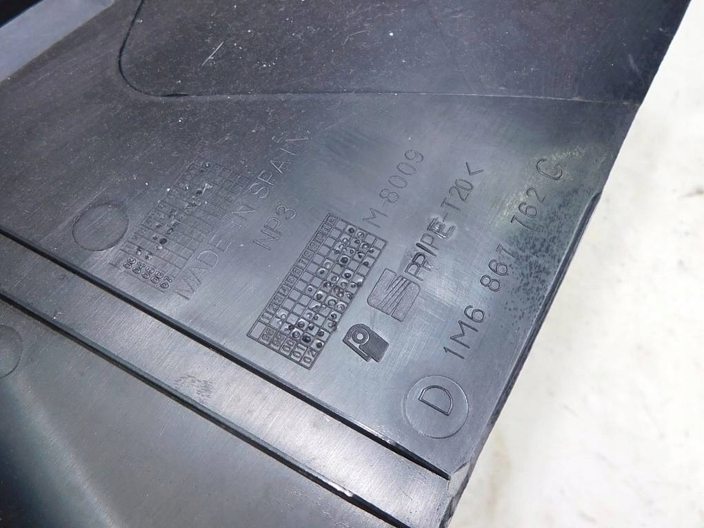 фото №6, Seat leon i 2004r кронштейн полка правый задняя