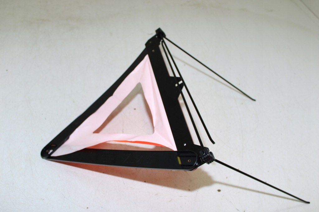 фото №4, Треугольник предупредительный 6770096 bmw e81 e87 e90 lift