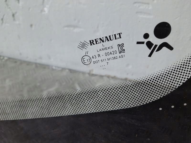 фото №3, Стекло передняя лобовое renault clio iv