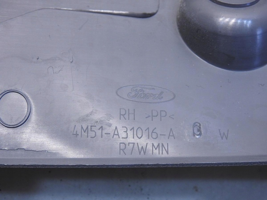 Накладка порог правый  задняя ford focus mk2 рестайлинг Киев