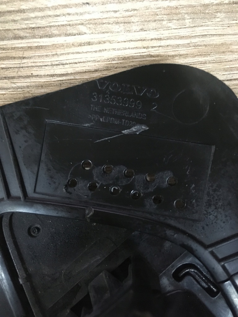 фото №10, Заглушка розпилювача права 31353999 volvo xc60 xc60 13-17 lift lak 492