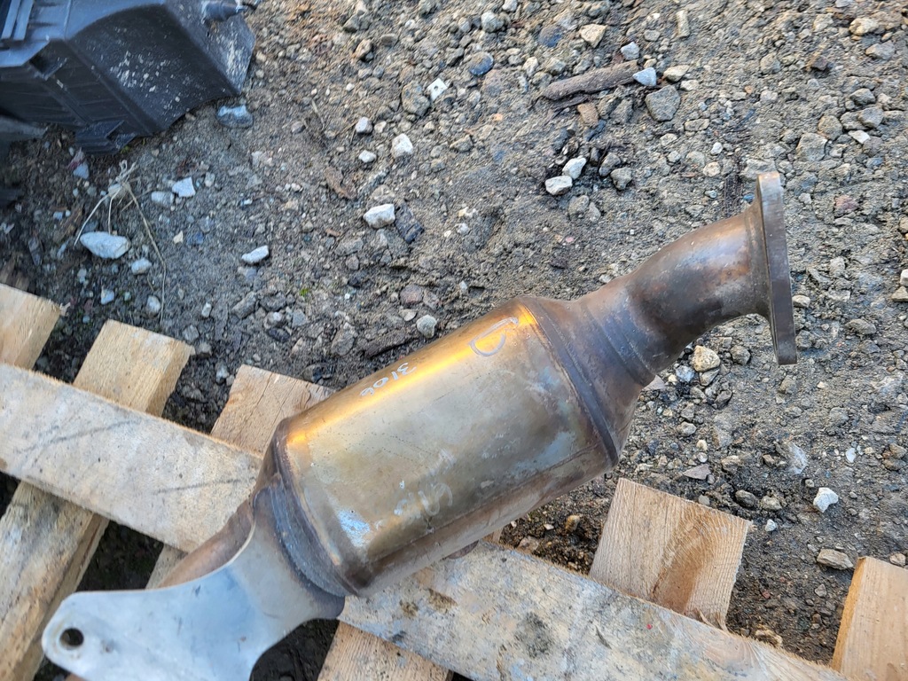 фото №8, Porsche cayenne 7p5 vw touareg 3.6 v6 вихлоп каталізатор лівий dpf 7p0131701
