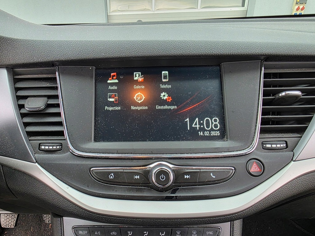 фото №1, Opel astra k v 5 радио дисплей сенсорный