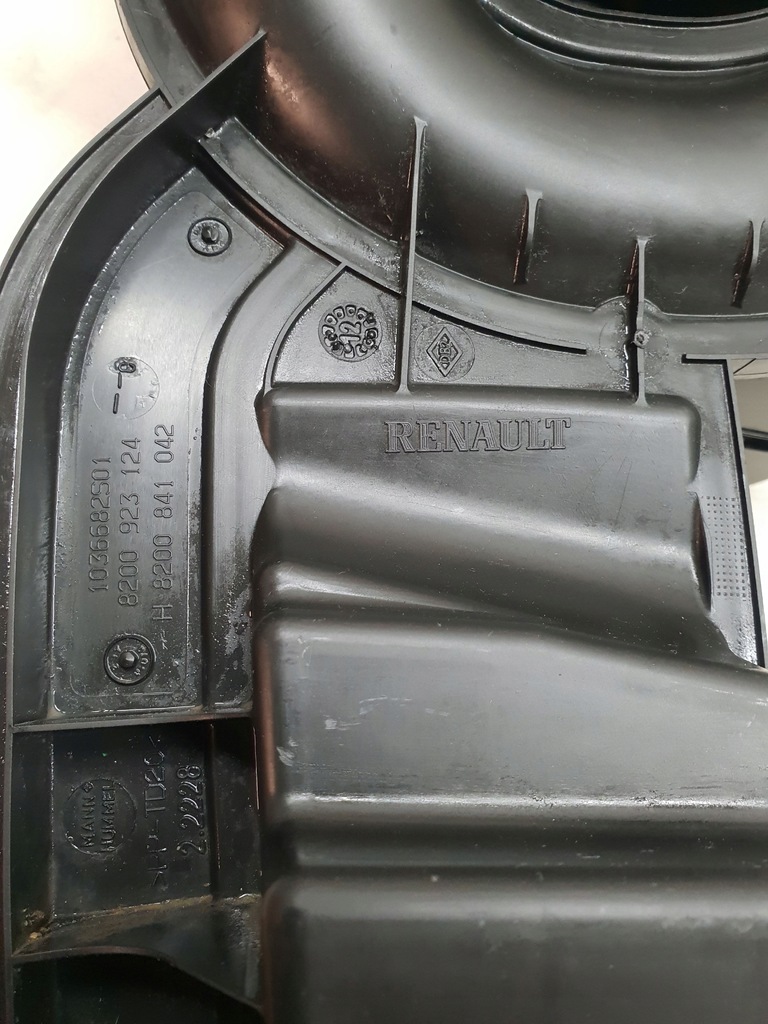 фото №11, Renault megane iii lift 1.5dci 12-16 резонатор повітря 8200923124