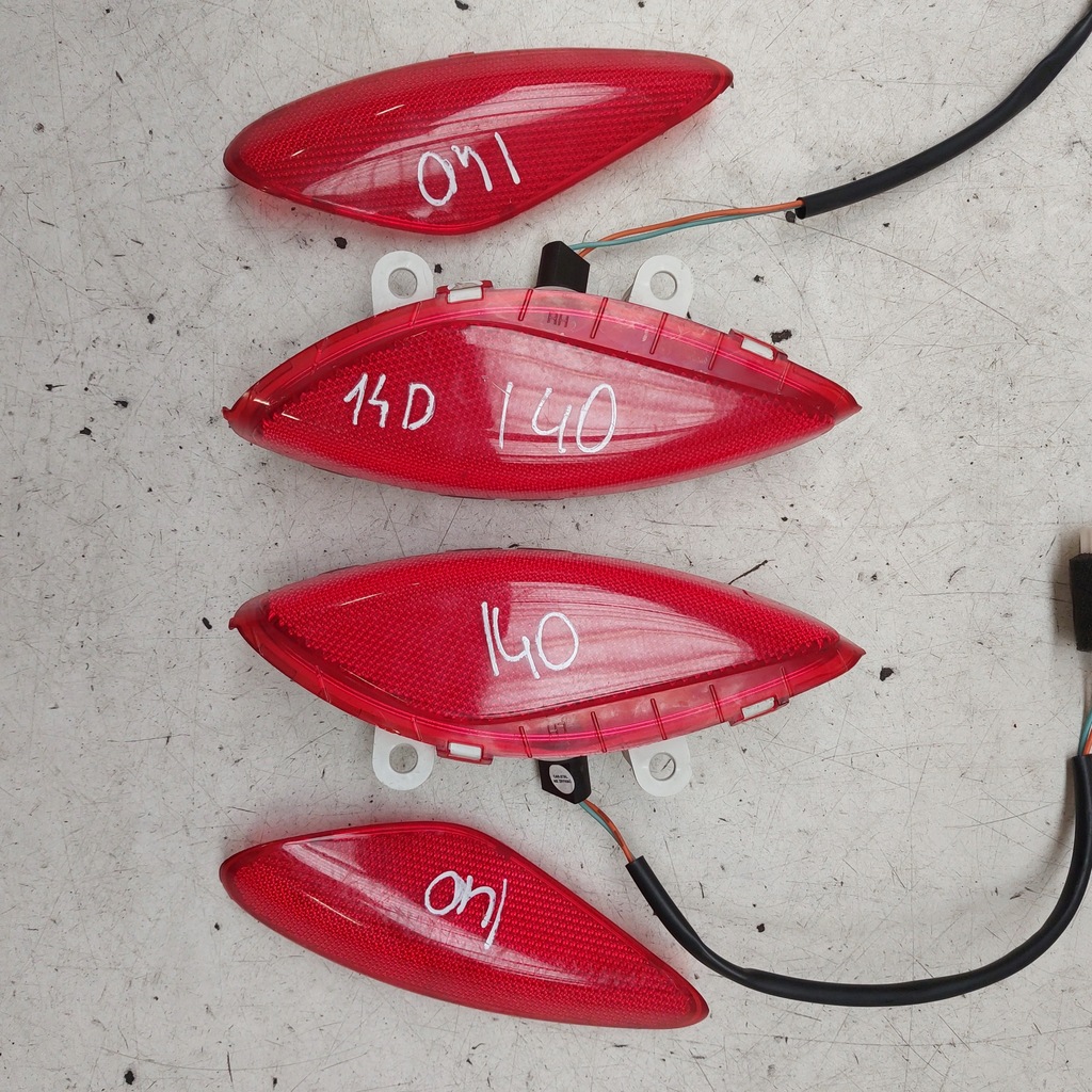 фото №1, Hyundai i40 лампа ліхтарі двері комплект