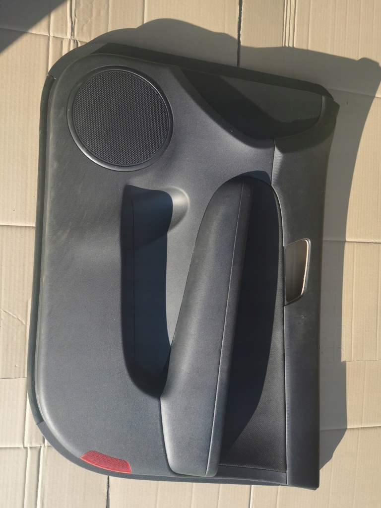 фото №1, Hyundai i30 i обшивка правый перед