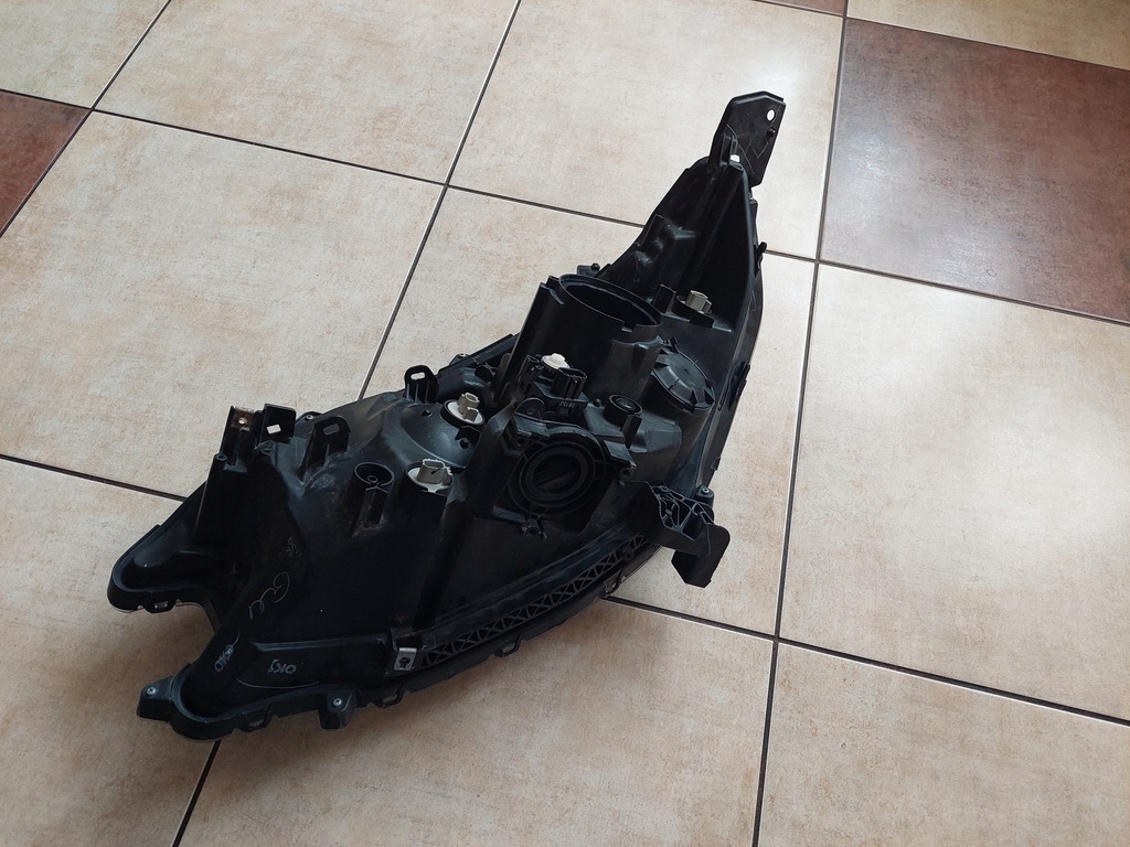 фото №11, Правая лампа - bi-xenon - led- honda cr-v iv - 2012