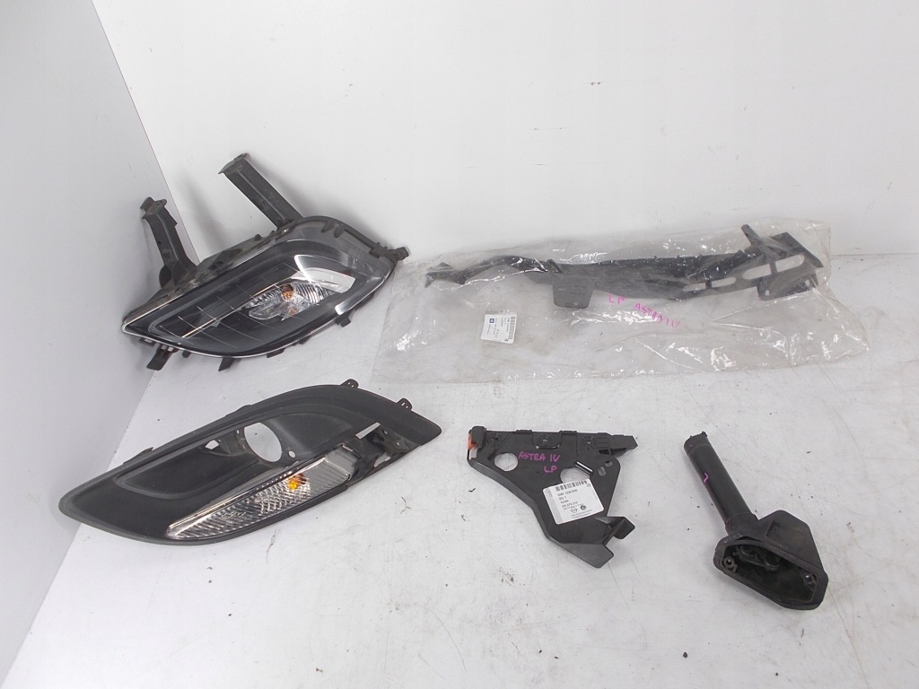 Поворотник решітка омивач astra iv рестайлінг Недорого