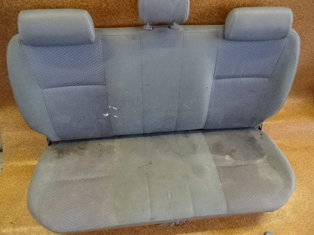 фото №3, Toyota hilux 07r # заднее сиденье с ремни