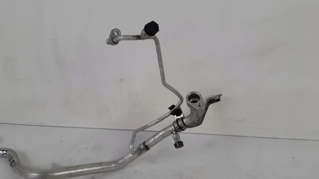 фото №1, Nissan x-trail t32 2.0 dci шланг кондиционера