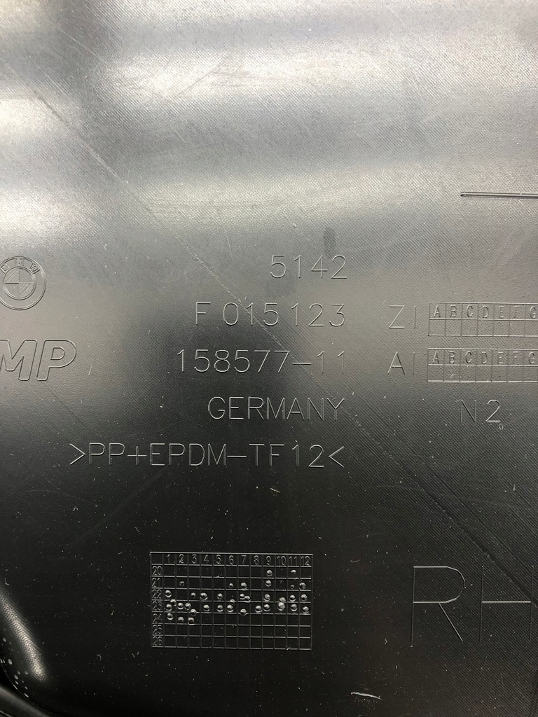 фото №14, Bmw x1 u11 правый обшивка задних дверь обивка piano black f015123