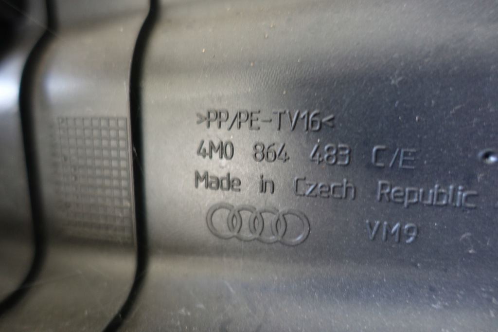 фото №3, Audi q7 sq7 4m захист поперечина заднього задня