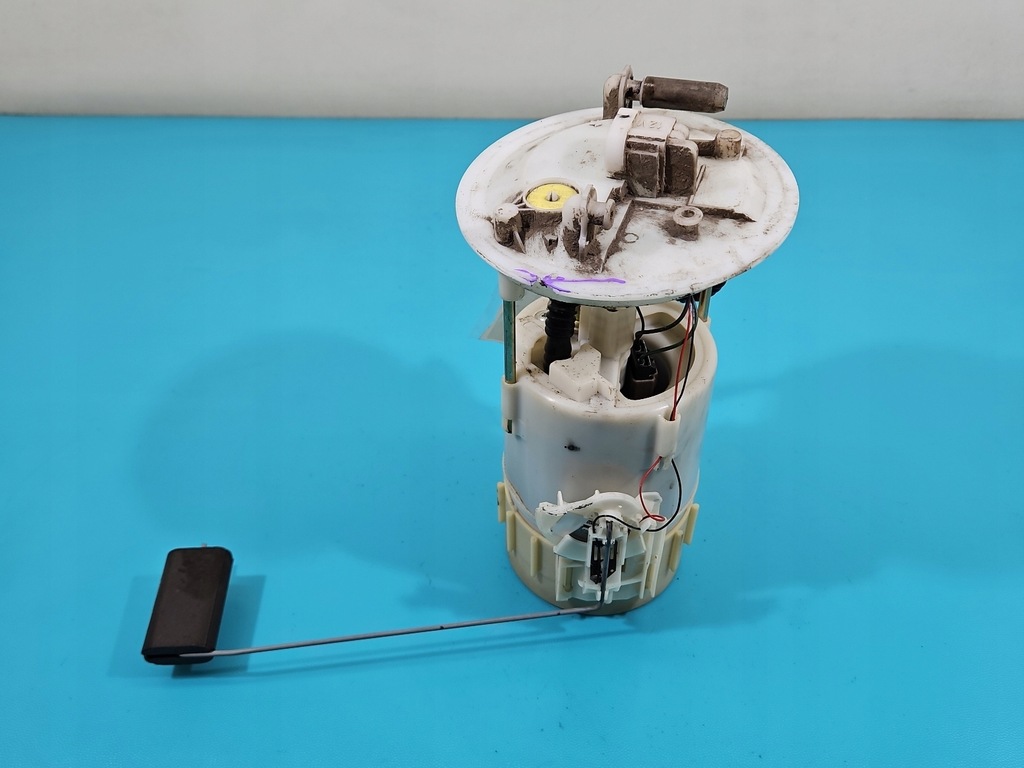 фото №1, Помпа насос пального renault espace iv 2.0 t 8200008527