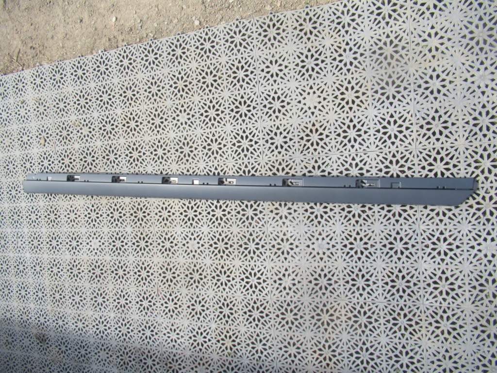 фото №1, Молдинг двері права передня vw passat b8