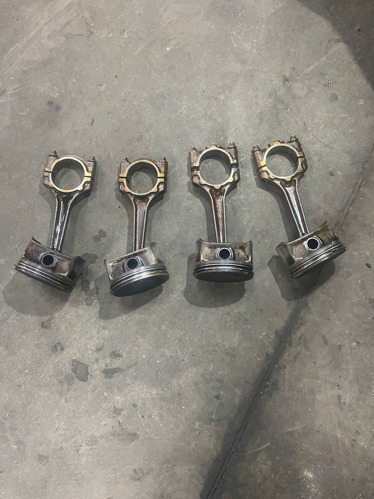 фото №1, Opel zafira b 1,6 поршень g8051