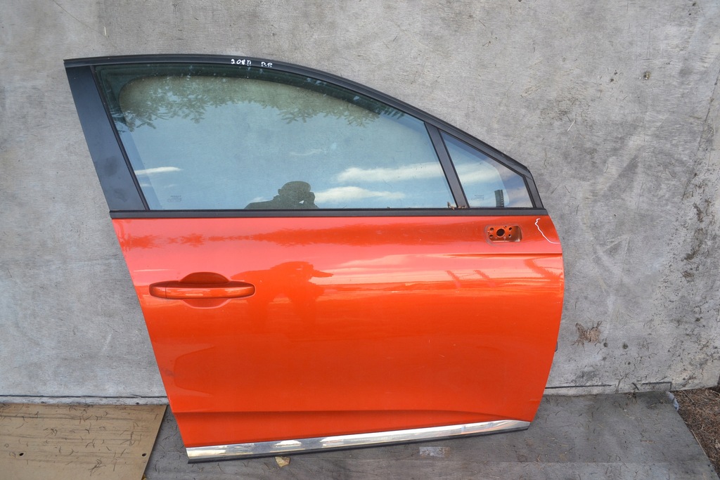фото №1, Renault clio v дверь правое передние