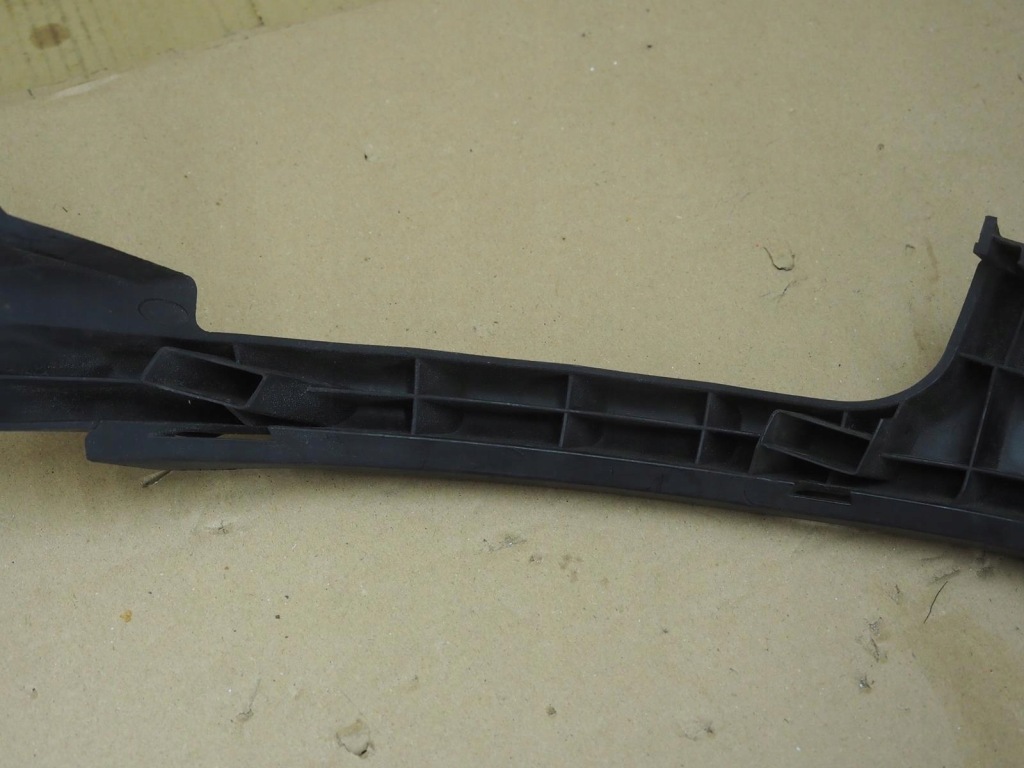 Opel zafira c lift 2016-2019 rok кронштейн pod бампер правый 13478590 Оригинал