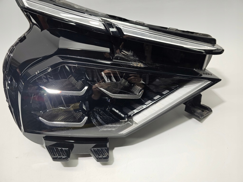 фото №8, Лампа full led правый перед citroen c4 iii x 20- #4370