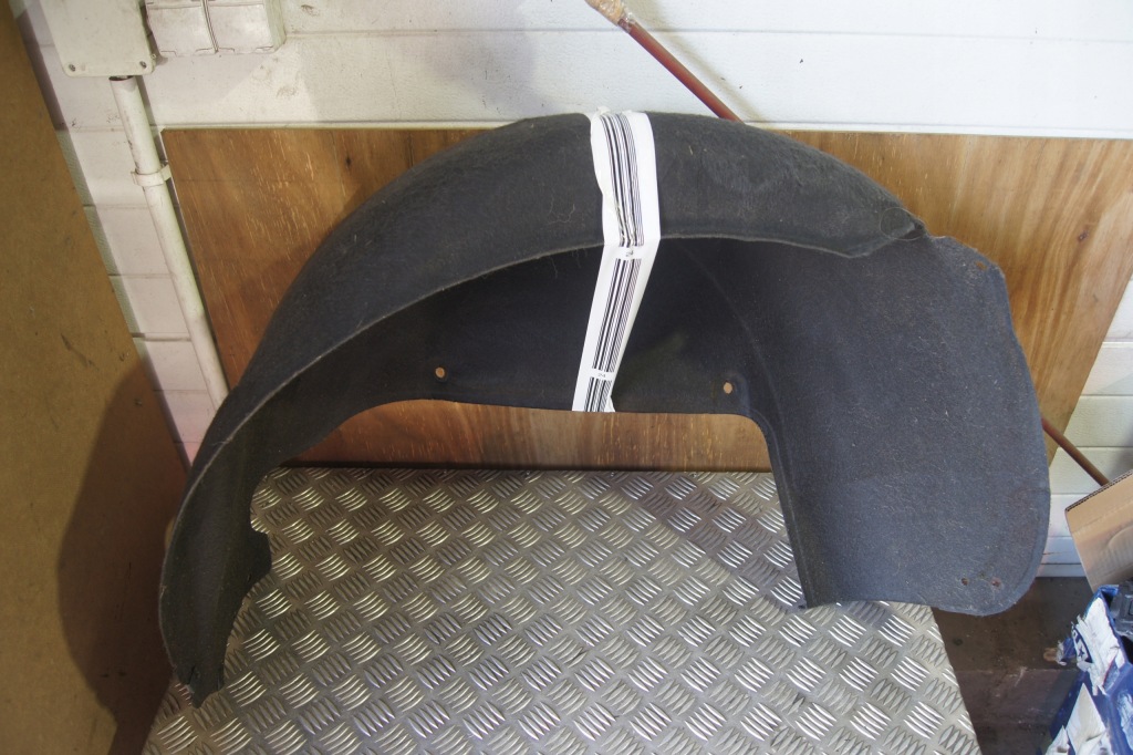 фото №3, Подкрылок левый задняя citroen c5 iii sedan